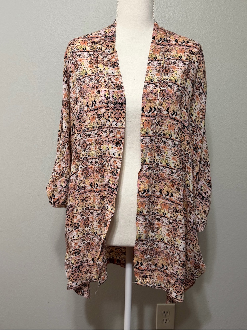 Victoria’s Secret Kimono Floral Open Front Boho Cardigan Relaxed Casual Beach
